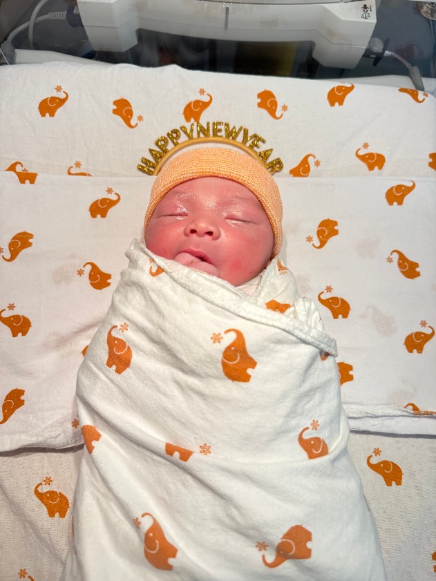  Dignity Health St. Joseph's Hospital and Medical Center celebrating the hospital’s first baby to be born in 2026