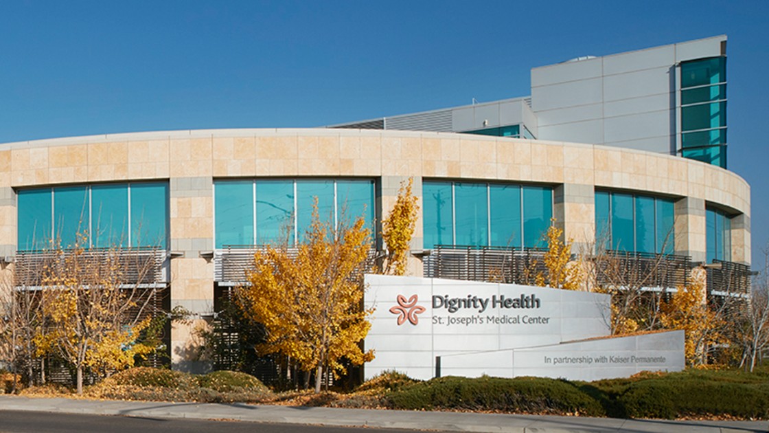 Exterior photo of St. Joseph's Medical Center in Stockton, CA